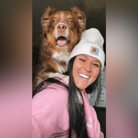 Meet your Posher, Jacquelinn - Picture 2 of 2